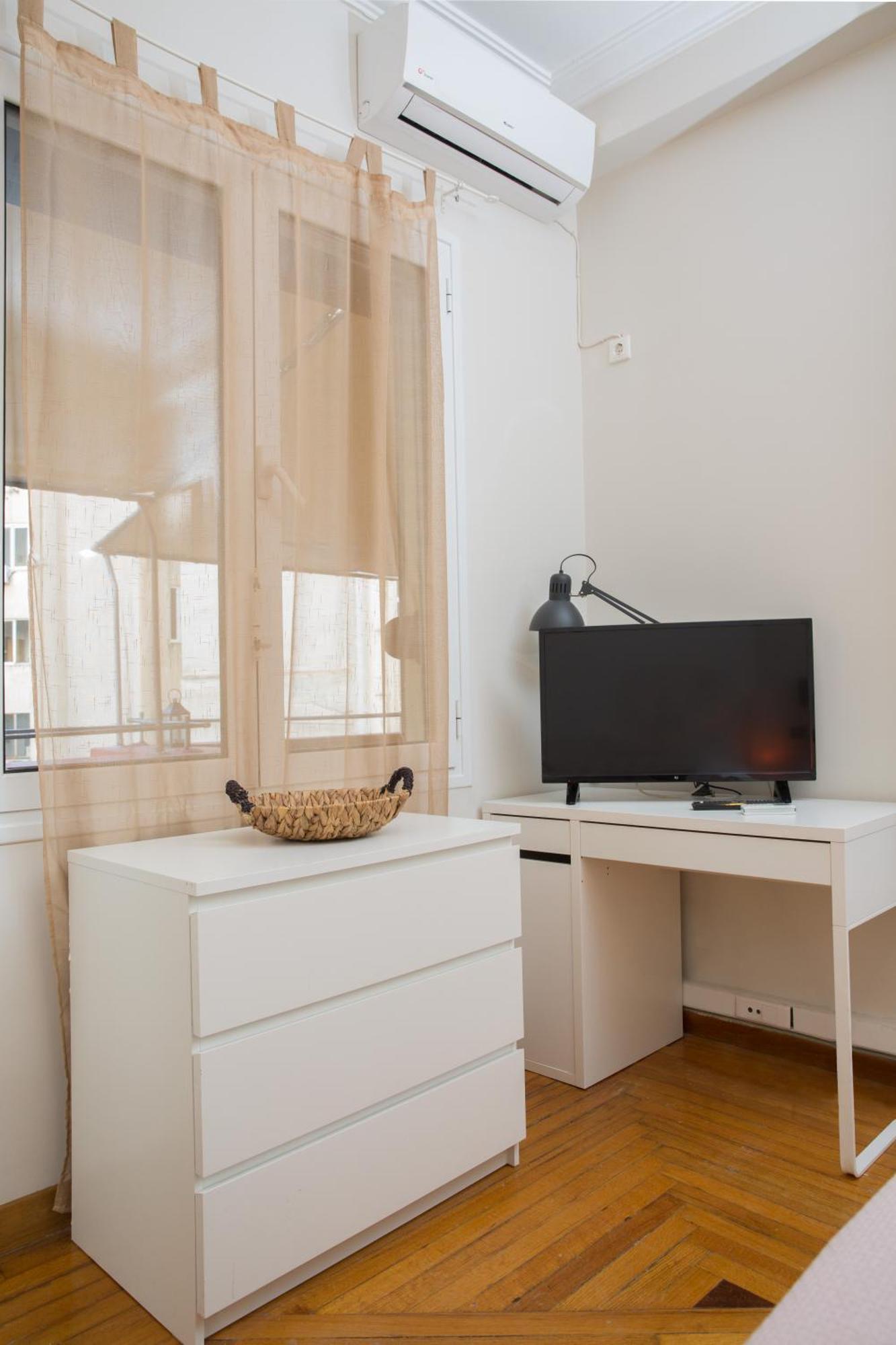 Downtown Quiet Apartment On A Pedestrian Street أثينا المظهر الخارجي الصورة