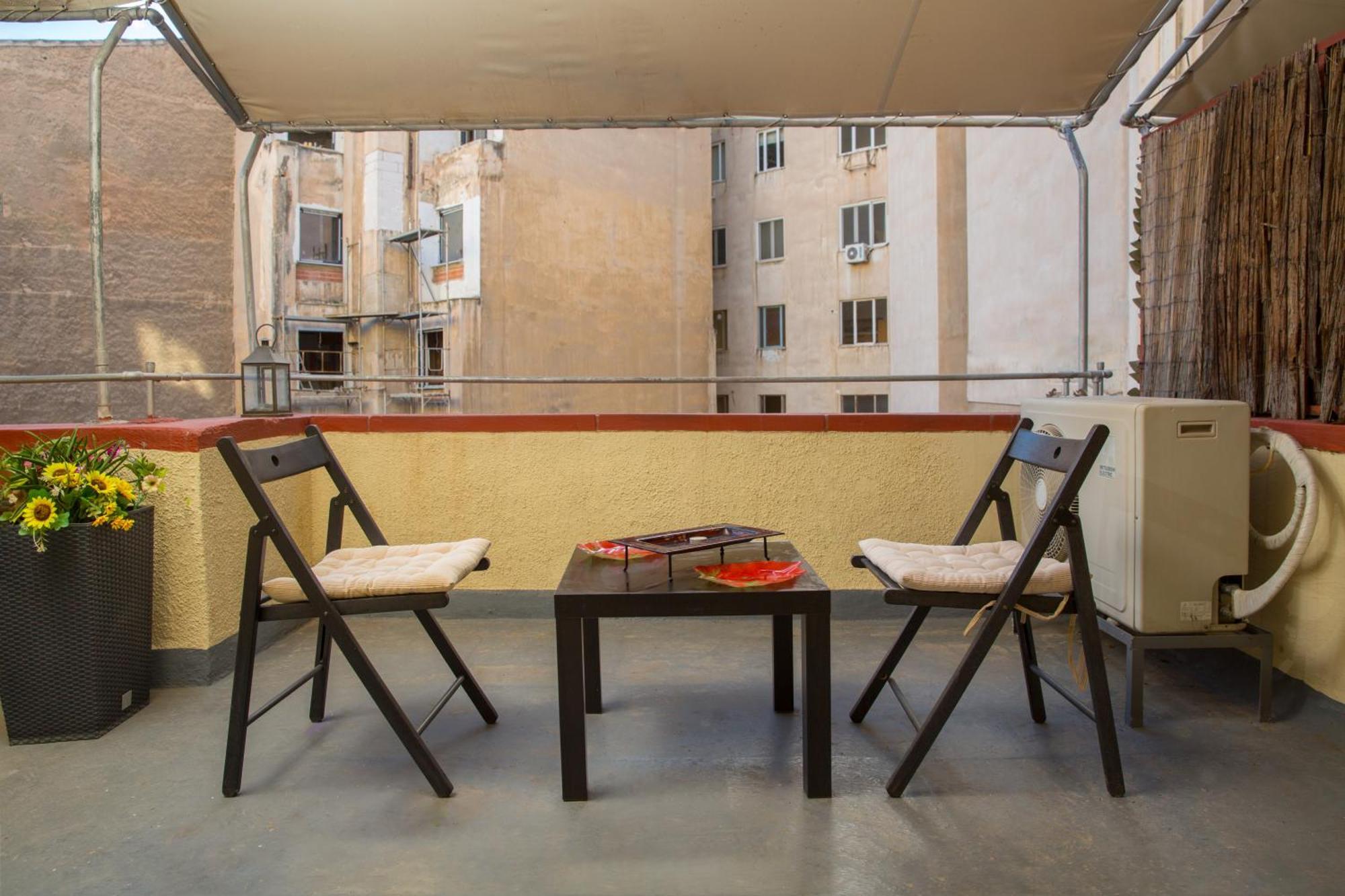 Downtown Quiet Apartment On A Pedestrian Street أثينا المظهر الخارجي الصورة