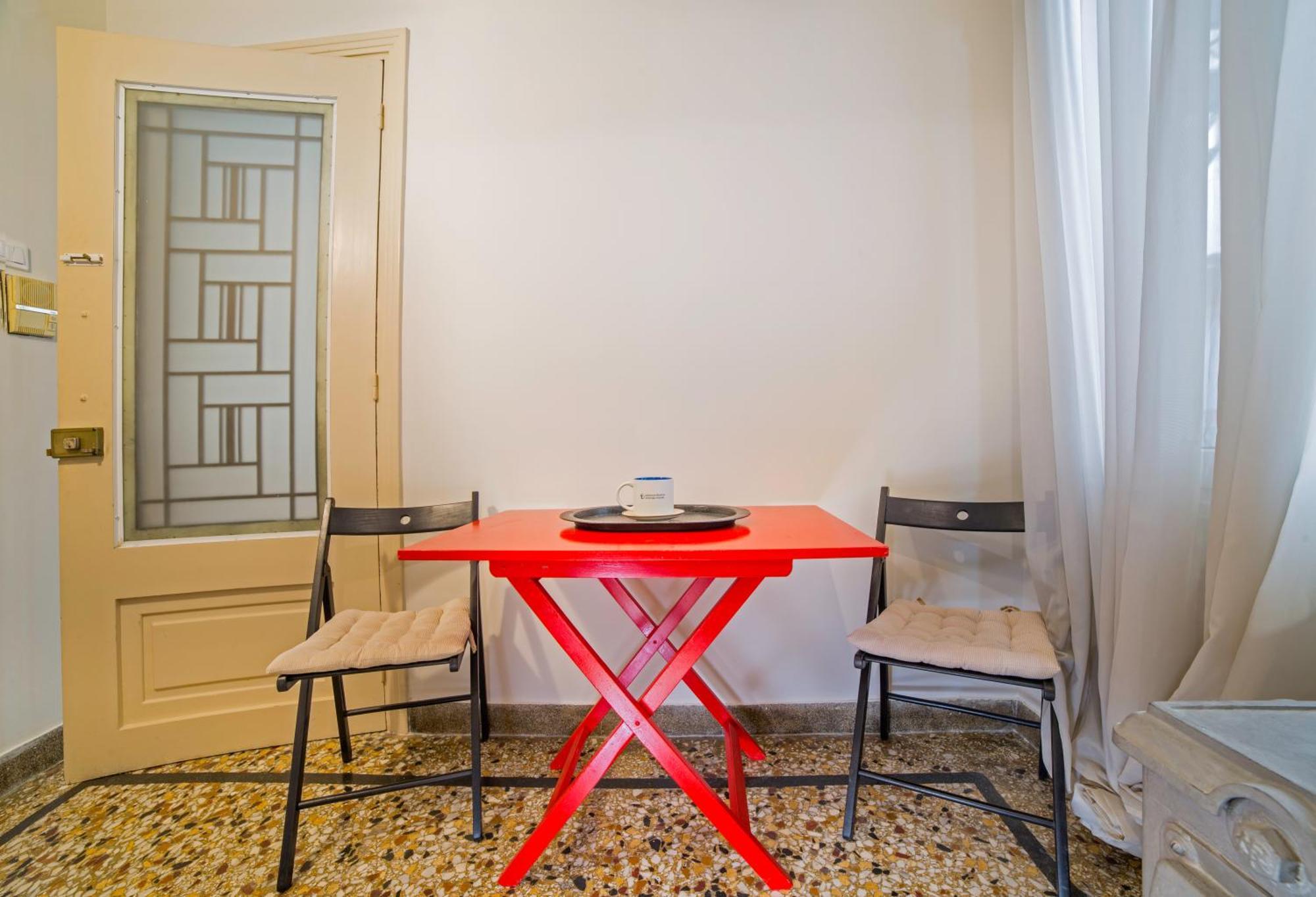 Downtown Quiet Apartment On A Pedestrian Street أثينا المظهر الخارجي الصورة